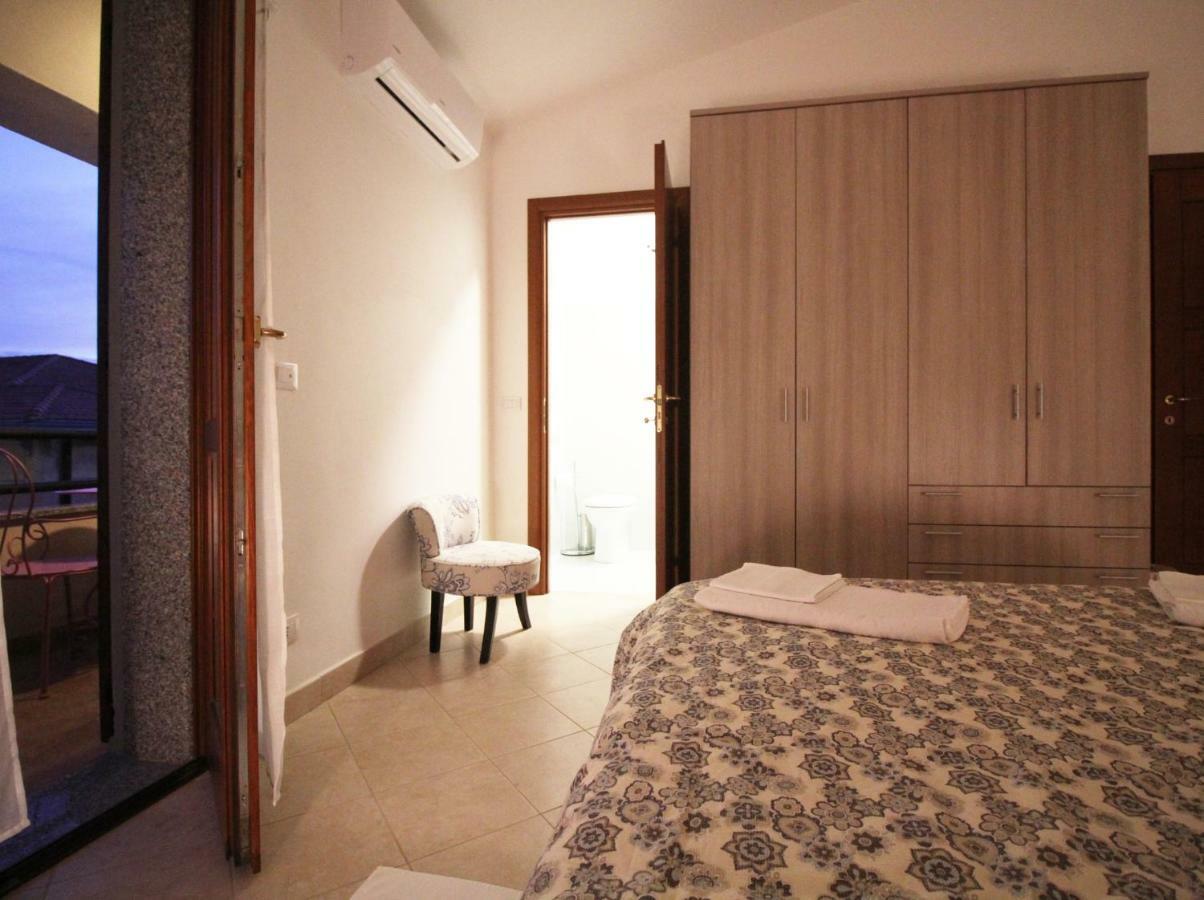 Aqui Bed & Breakfast Alghero Exterior photo